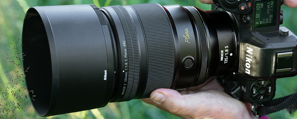 El esplendor del resplandor total: Nikon lanza el NIKKOR Z 135mm f/1.8 S Plenoa